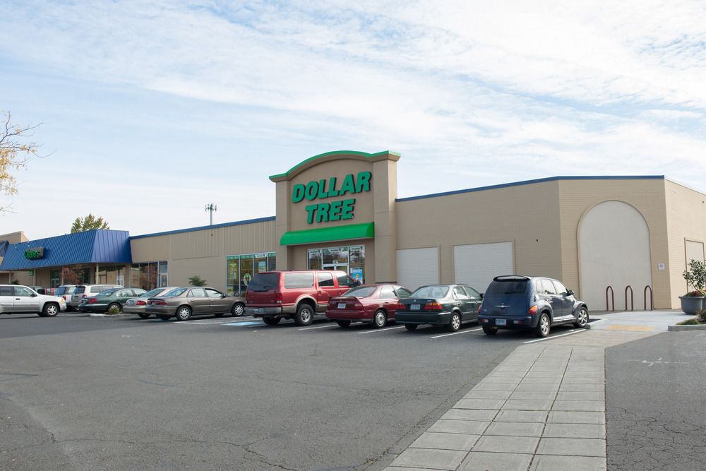 Retail For Lease: 1950 NE 122nd Ave, Portland, OR 97230